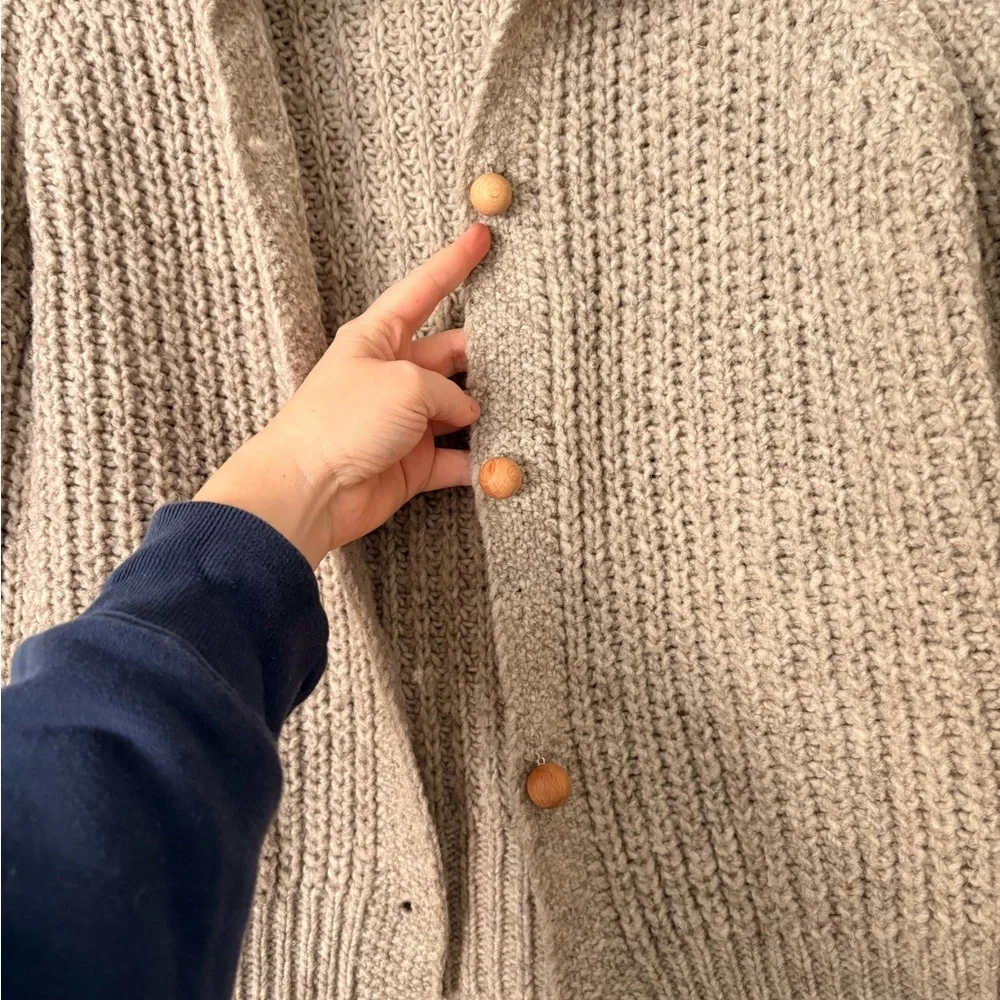 Babaa Wool Knit Sweater in Gray - Picture 2 of 3